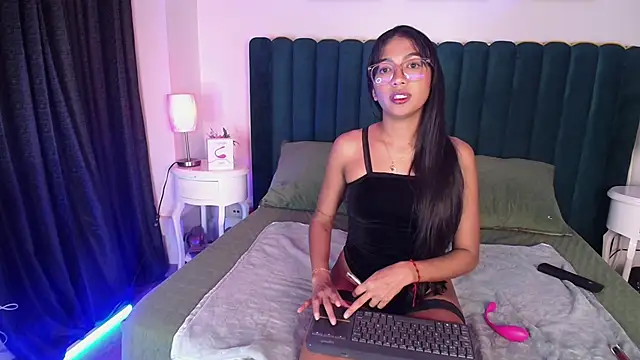 Tyla Ks online show from February 27, 2025, 10:31 pm