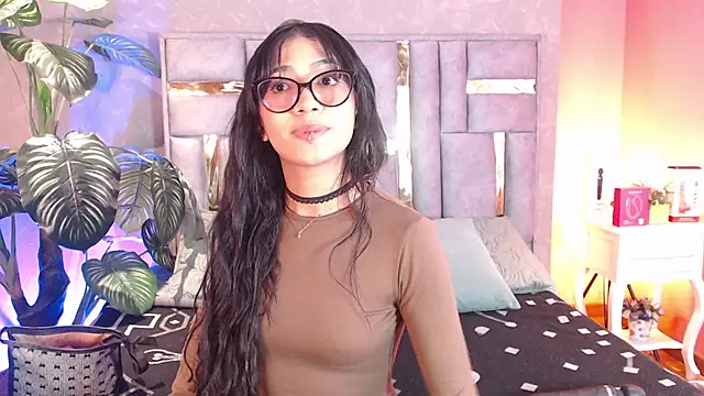 Tyla Ks online show from September 12, 2025, 7:25 pm