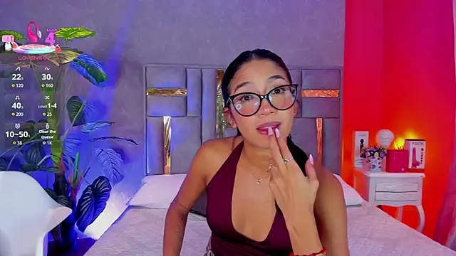 Snapshot of Tyla_Ks chatting on April 17, 2026, 7:50 pm Tyla Ks online show from April 17, 2026, 7:50 pm