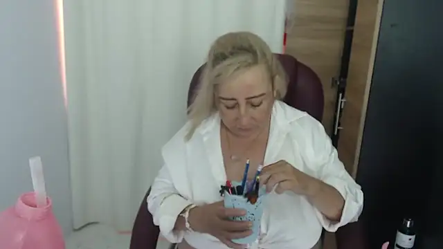Mature 2025 online show from June 10, 2026, 3:22 pm