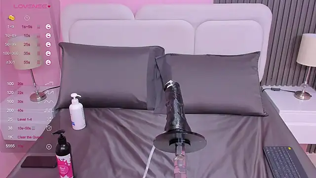 honey sofii  online show from March 8, 2025, 11:16 am