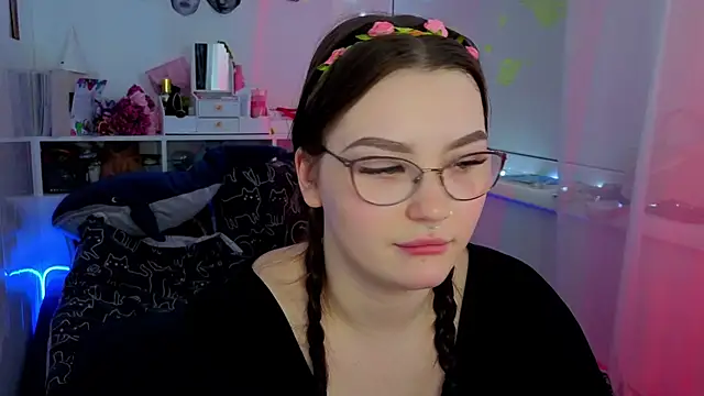 milliedoll online show from October 11, 2025, 5:17 am