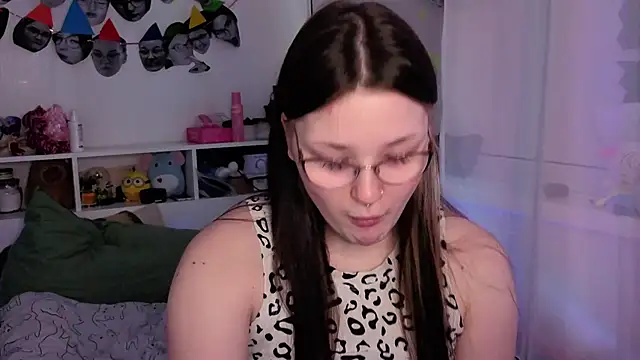 milliedoll online show from November 27, 2025, 6:26 am