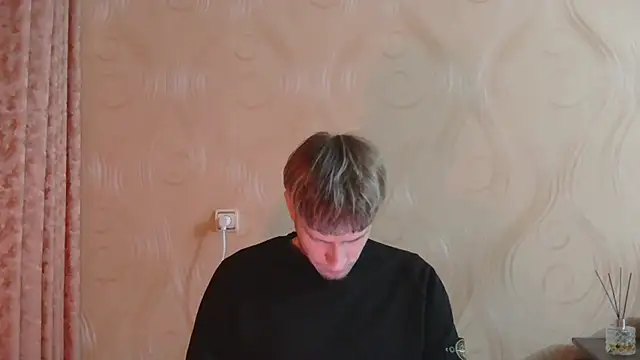 frama666 online show from November 8, 2025, 7:45 pm