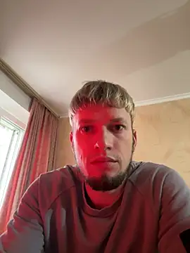Snapshot of frama666 chatting on July 11, 2026, 4:10 pm frama666 online show from July 11, 2026, 4:10 pm