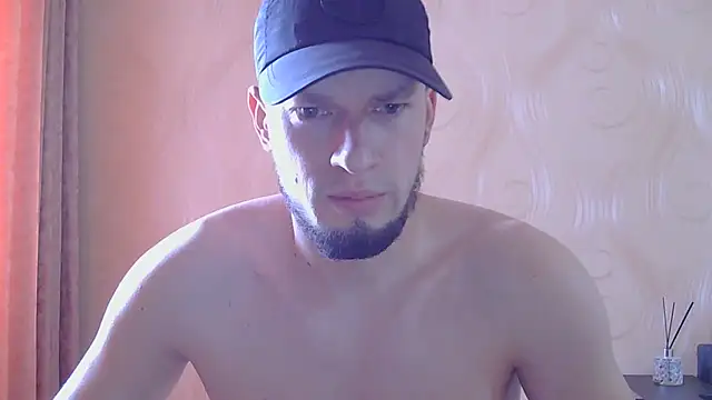 Snapshot of frama666 chatting on July 24, 2026, 8:45 am frama666 online show from July 24, 2026, 8:45 am