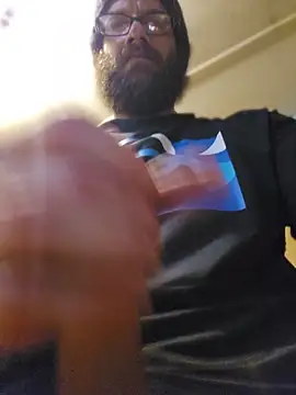 donut024 online show from June 16, 2026, 9:28 pm