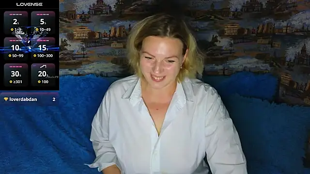 Snapshot of LadyLucky_ chatting on September 22, 2025, 2:13 am LadyLucky online show from September 22, 2025, 2:13 am