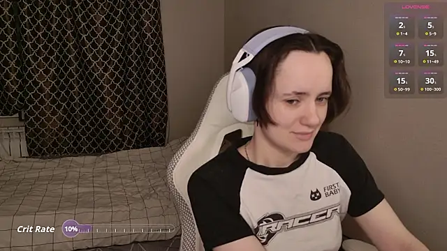 Luna Loveee online show from February 14, 2026, 3:47 am