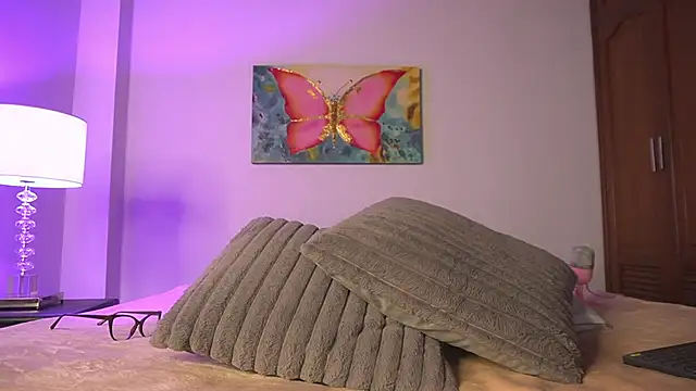 Snapshot of gala_monroe chatting on November 19, 2025, 11:10 am gala monroe online show from November 19, 2025, 11:10 am