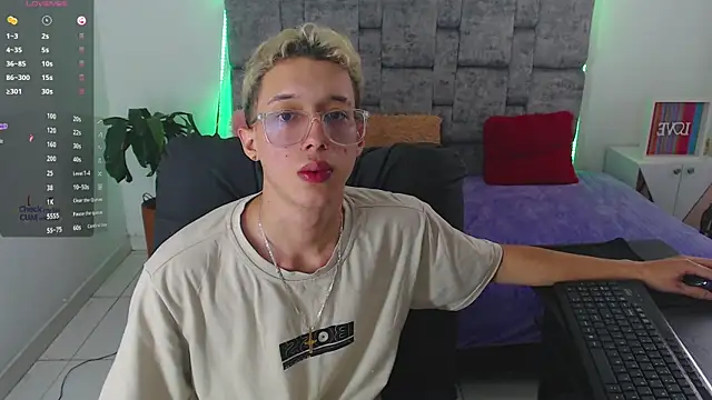 skinny bigcock02 online show from November 20, 2025, 8:30 pm