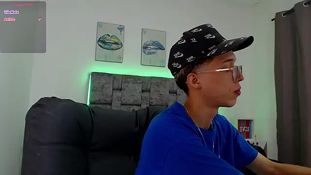 skinny bigcock02 online show from November 27, 2025, 10:23 pm