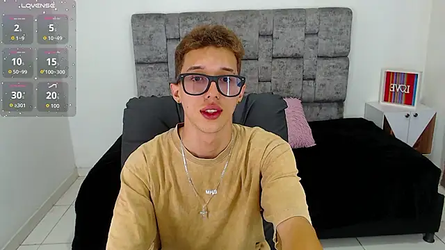 skinny bigcock02 online show from February 25, 2026, 9:35 pm