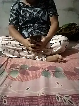 sharnjit299 online show from September 9, 2025, 4:39 pm