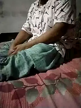 sharnjit299 online show from October 18, 2025, 4:41 pm