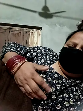 sharnjit299 online show from December 2, 2025, 4:46 pm