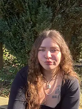 Snapshot of badcurvy chatting on March 10, 2025, 9:53 am badcurvy online show from March 10, 2025, 9:53 am