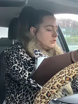 Snapshot of badcurvy chatting on March 23, 2025, 6:05 am badcurvy online show from March 23, 2025, 6:05 am