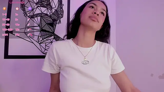 Anniie  Evans online show from March 21, 2025, 5:12 pm