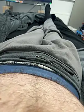 Snapshot of GrafterBen1 chatting on February 1, 2026, 3:10 pm GrafterBen1 online show from February 1, 2026, 3:10 pm