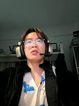 Anson0722 online show from November 3, 2025, 2:35 am