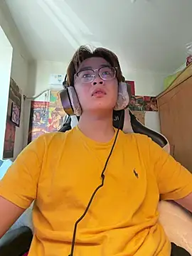 Anson0722 online show from April 19, 2026, 2:44 am