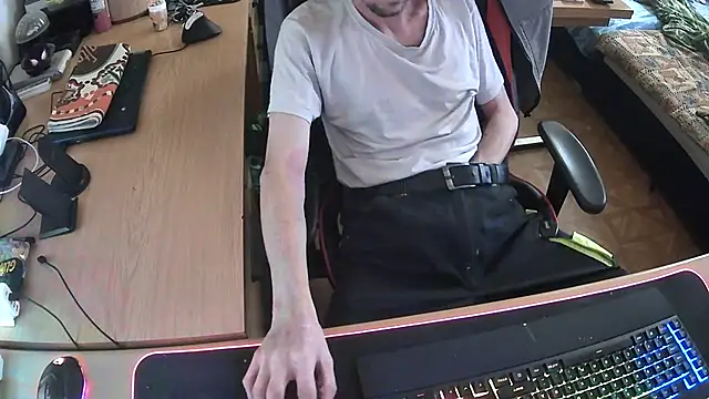 DerGeileLoveboy online show from September 23, 2025, 1:58 pm