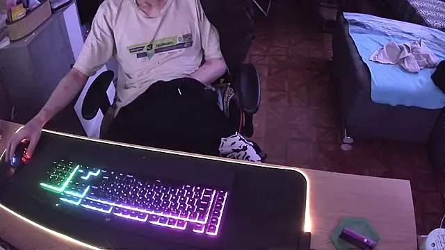 DerGeileLoveboy online show from February 5, 2026, 11:31 pm