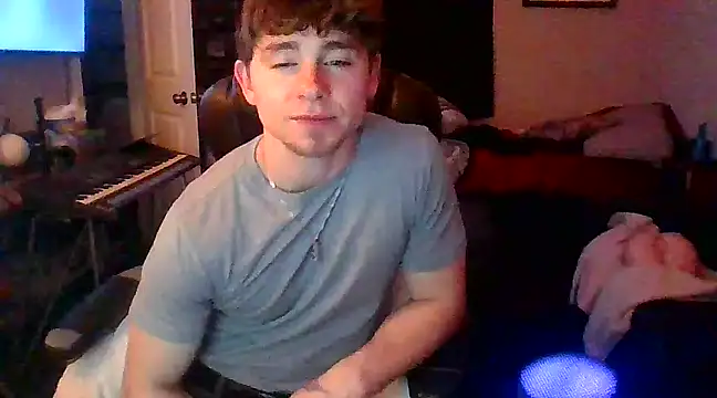 JCstrings online show from February 25, 2025, 3:42 am