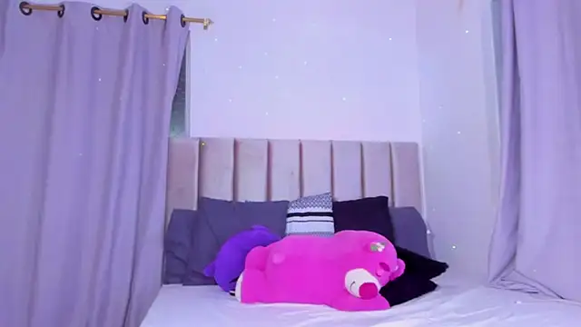 Anaroussew02 online show from February 6, 2026, 3:55 am