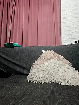 Ramona870 online show from September 16, 2025, 5:08 am