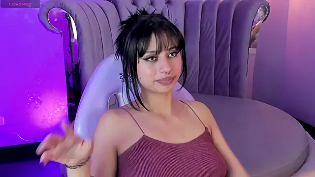 Seren Bleck online show from March 5, 2025, 4:24 am