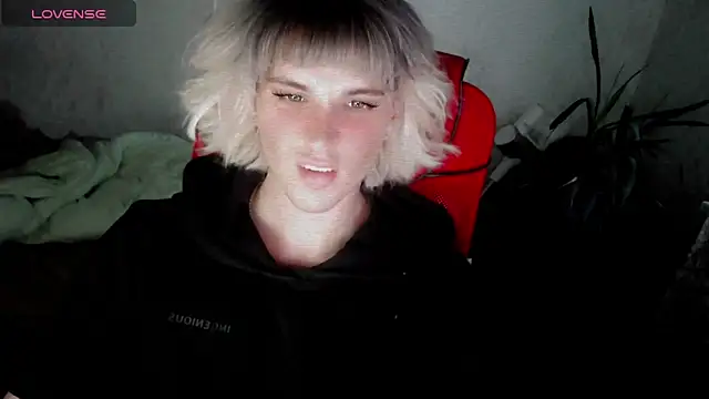 hellenspellman online show from September 9, 2025, 4:28 pm