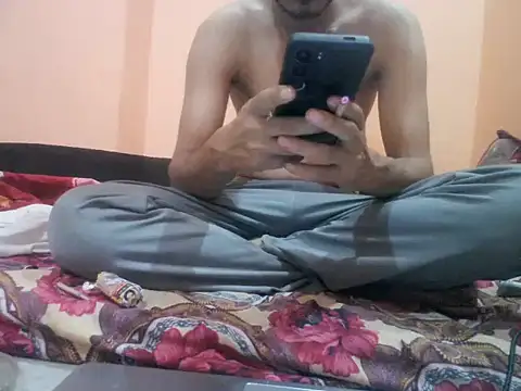 rahulkajuuu0909 online show from November 4, 2025, 7:46 pm