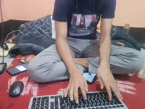 rahulkajuuu0909 online show from November 18, 2025, 6:01 pm