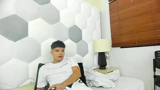 Axel Forte online show from February 7, 2026, 1:04 pm