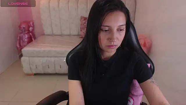 madhison klain s online show from April 17, 2026, 8:23 pm