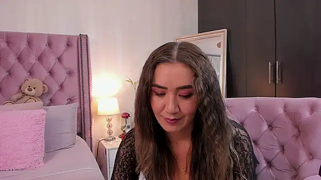 natashaleightt online show from February 22, 2026, 12:12 am