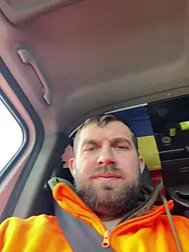 daniel21p online show from March 1, 2025, 9:07 am