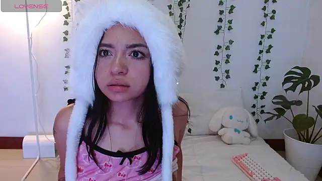 hellokitty  valery online show from March 8, 2026, 2:04 am