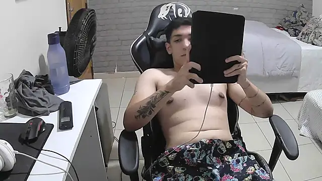 Snapshot of brancooodonto chatting on October 10, 2025, 1:48 am brancooodonto online show from October 10, 2025, 1:48 am