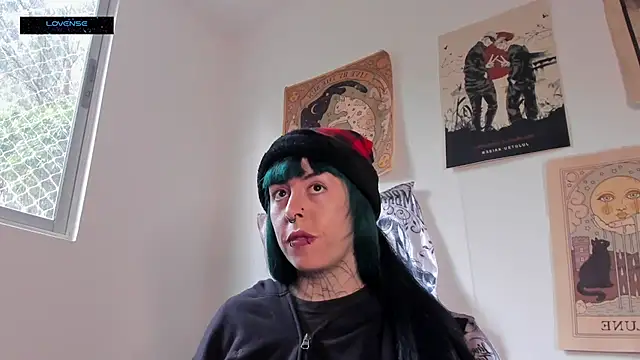 Hisato111 online show from December 18, 2025, 1:39 pm