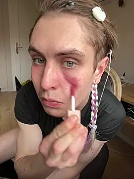 femboybandi online show from February 20, 2026, 11:22 am