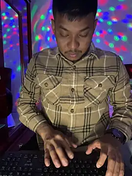 Snapshot of Saipuer31 chatting on February 20, 2026, 5:04 am Saipuer31 online show from February 20, 2026, 5:04 am