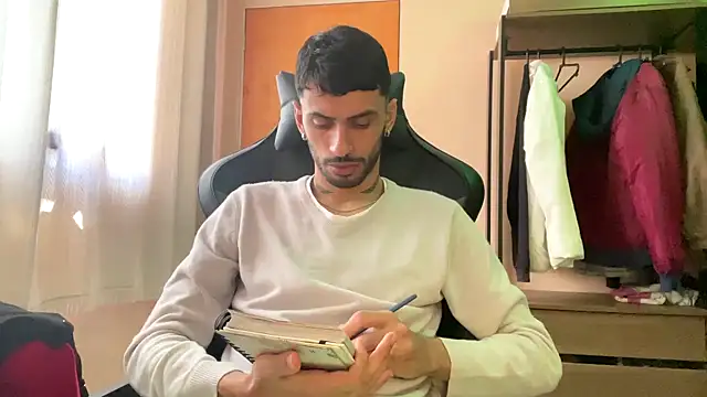 Snapshot of iendriw chatting on September 10, 2025, 4:29 pm iendriw online show from September 10, 2025, 4:29 pm