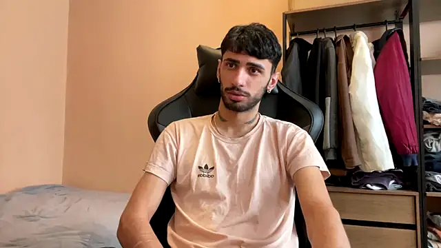 Snapshot of iendriw chatting on November 30, 2025, 11:36 am iendriw online show from November 30, 2025, 11:36 am