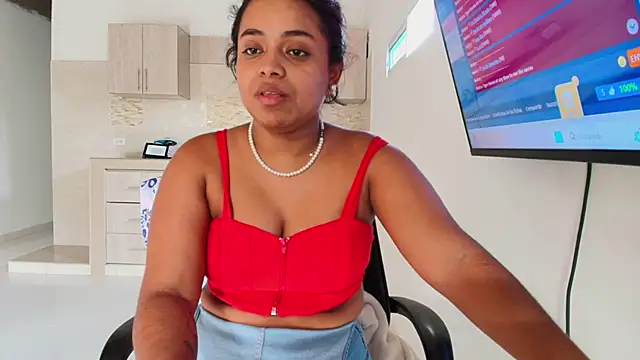 Snapshot of tatiana_10 chatting on February 26, 2025, 7:49 pm tatiana 10 online show from February 26, 2025, 7:49 pm