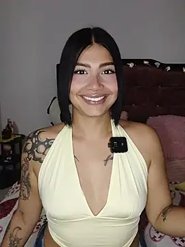 Snapshot of Kylie_brazt chatting on May 3, 2026, 2:50 am Kylie brazt online show from May 3, 2026, 2:50 am