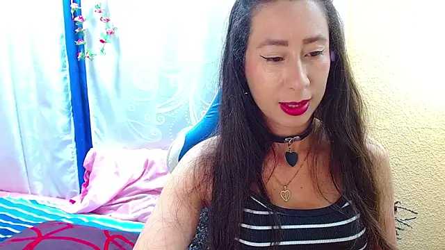 Snapshot of Gia_leinn chatting on October 12, 2025, 7:57 pm Gia leinn online show from October 12, 2025, 7:57 pm