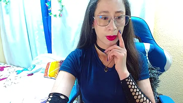 Snapshot of Gia_leinn chatting on October 20, 2025, 8:53 pm Gia leinn online show from October 20, 2025, 8:53 pm